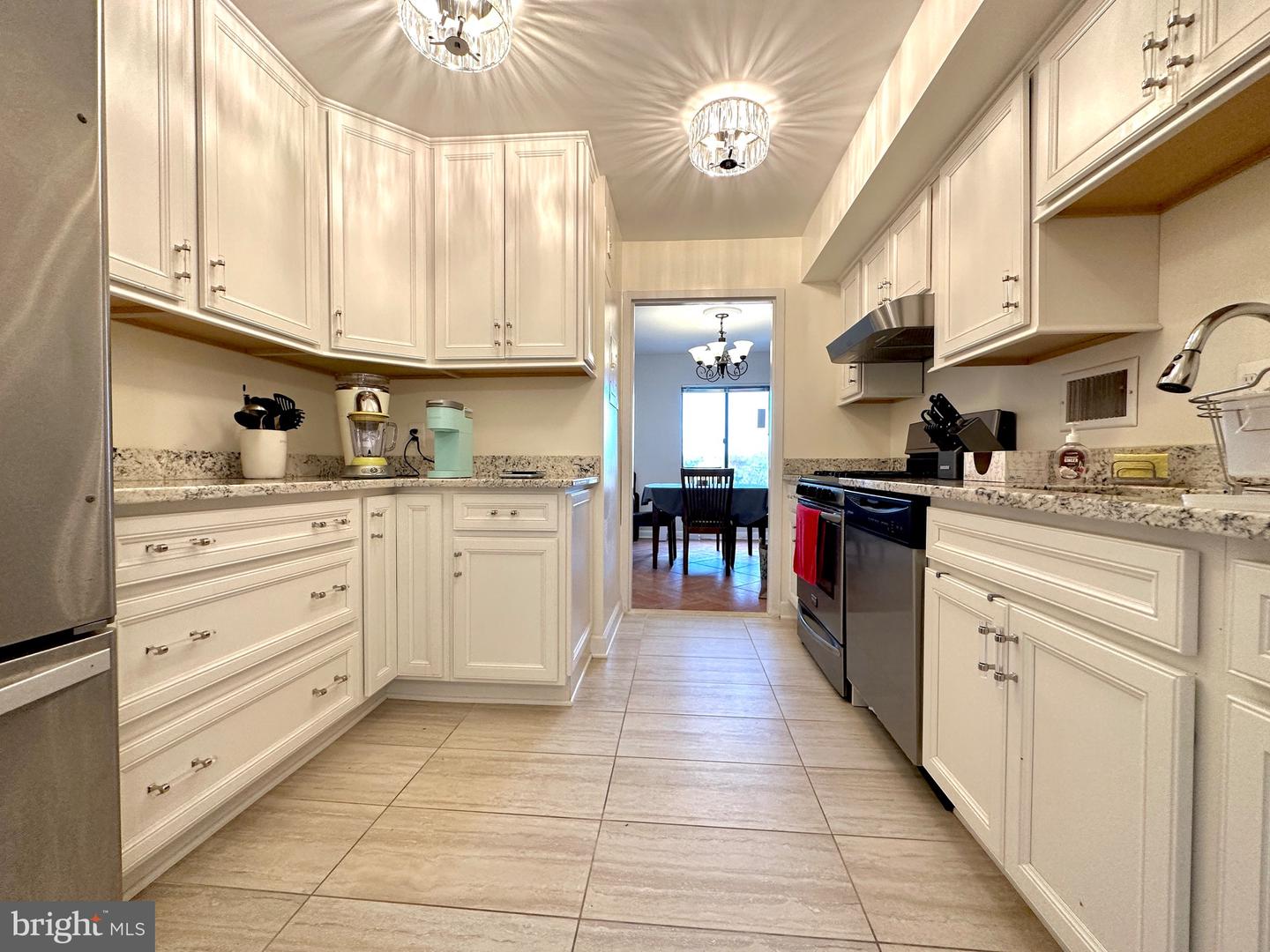 3100 S MANCHESTER STREET Unit: 602