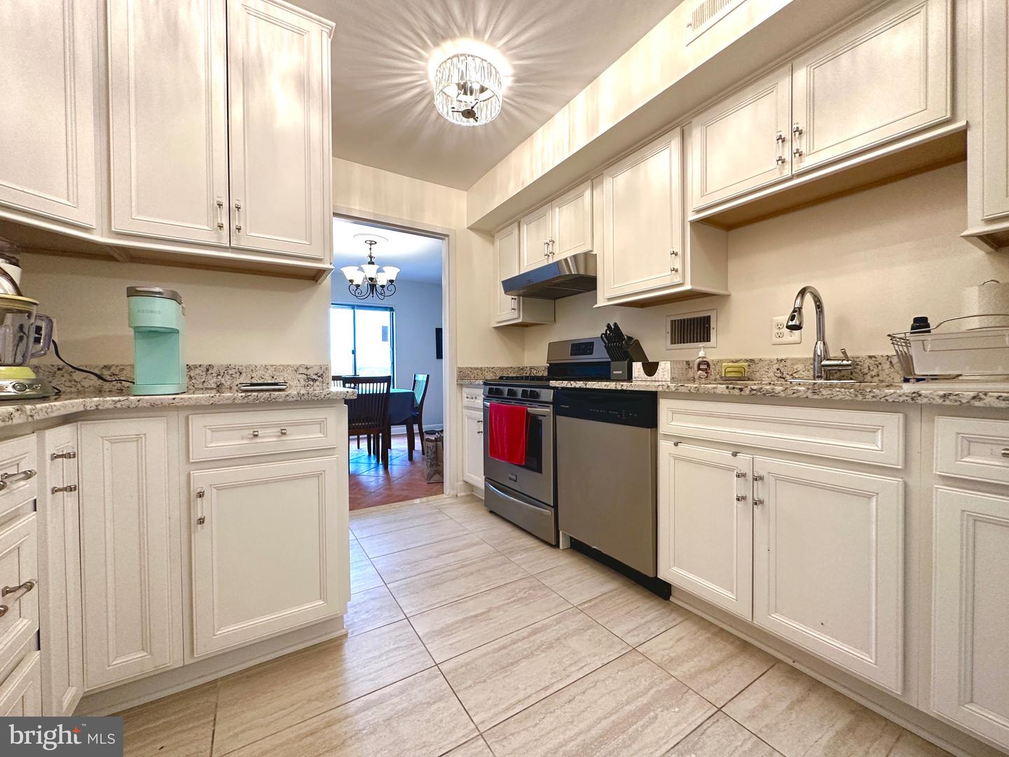 3100 S MANCHESTER STREET Unit: 602
