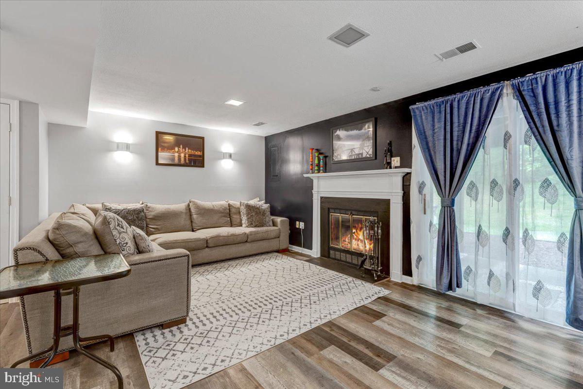 4321 GYPSY COURT