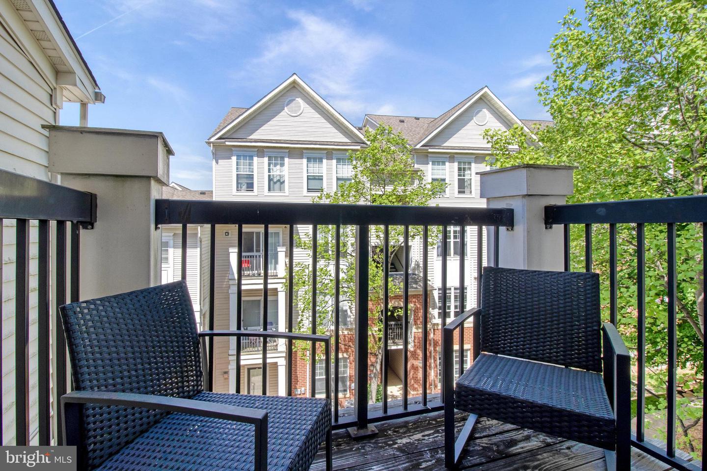 11395 ARISTOTLE DRIVE Unit: 11-313