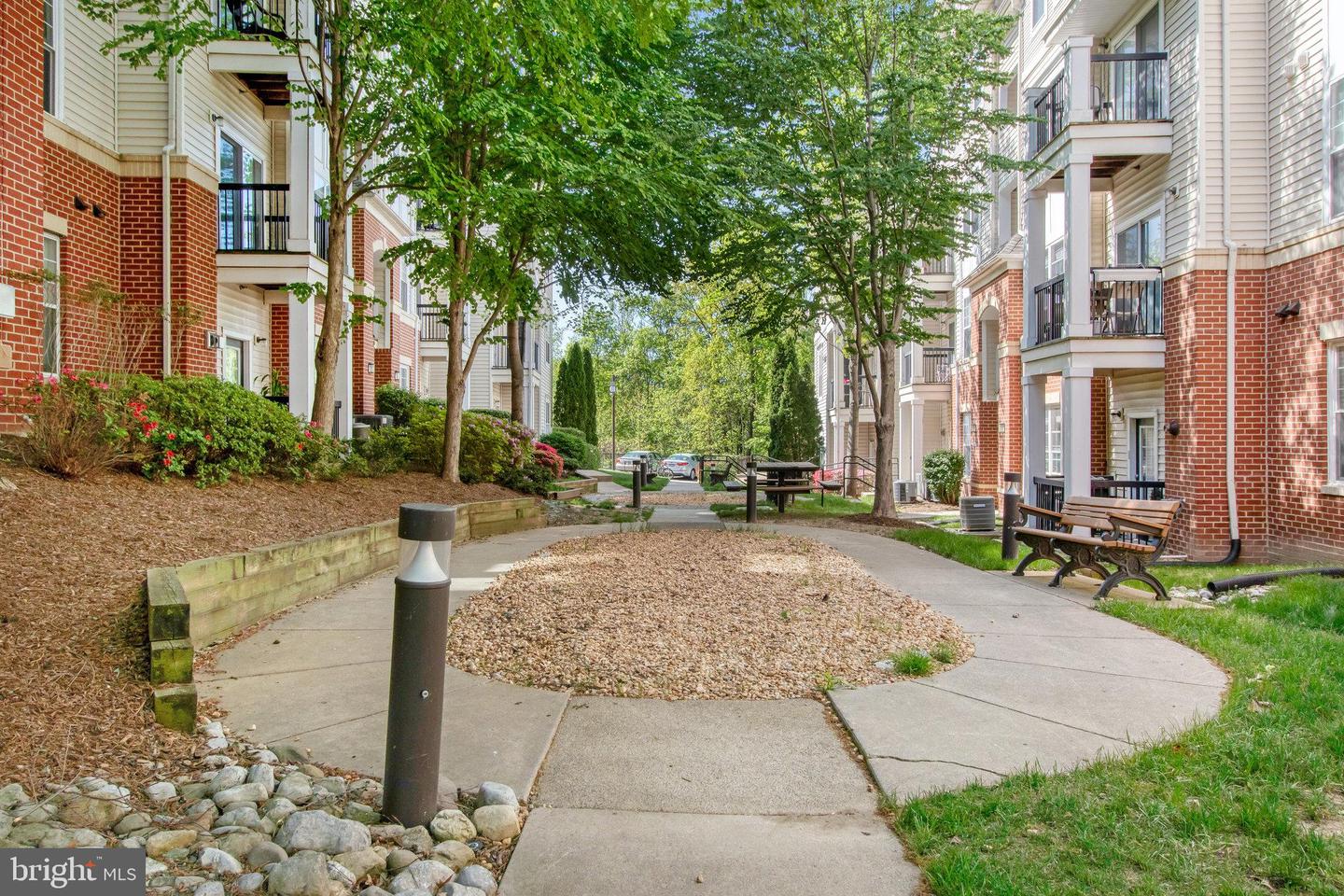 11395 ARISTOTLE DRIVE Unit: 11-313