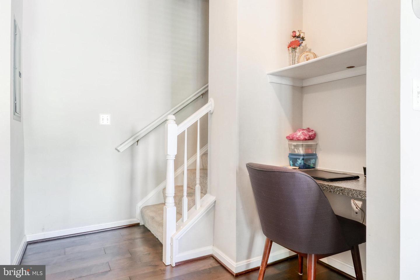 11395 ARISTOTLE DRIVE Unit: 11-313