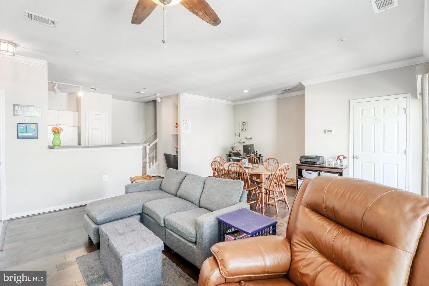 11395 ARISTOTLE DRIVE Unit: 11-313