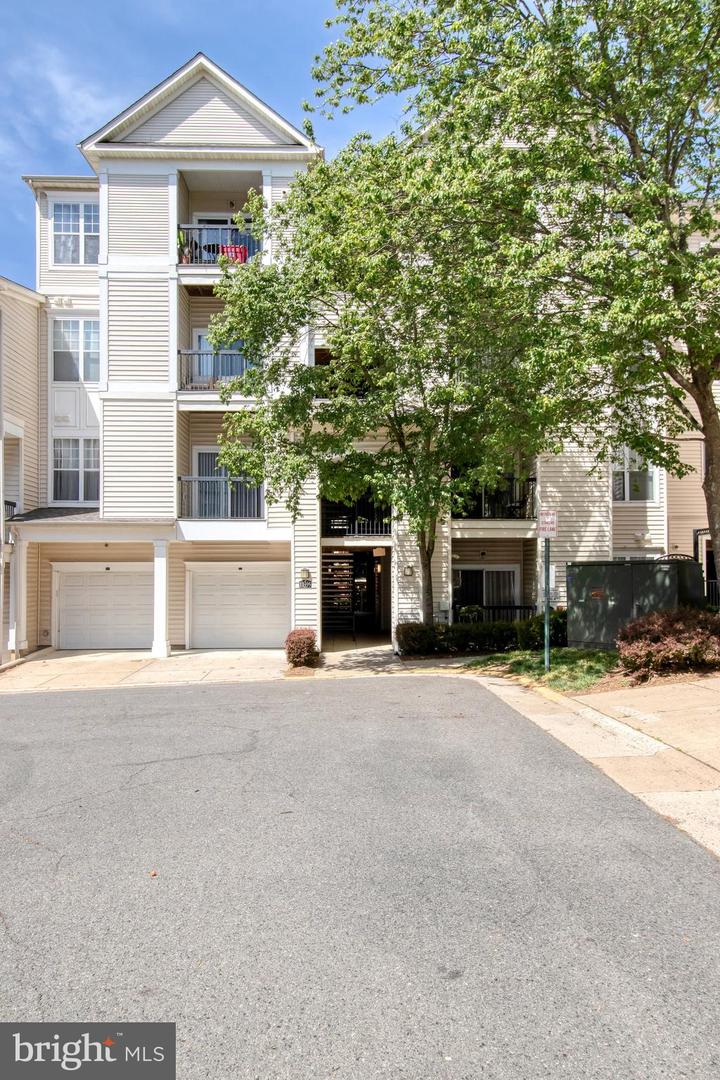 11395 ARISTOTLE DRIVE Unit: 11-313