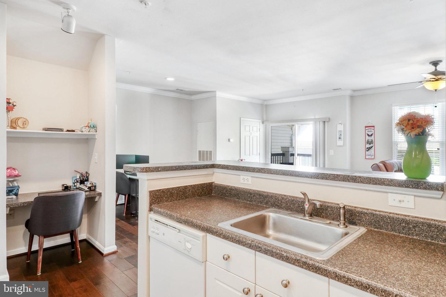 11395 ARISTOTLE DRIVE Unit: 11-313