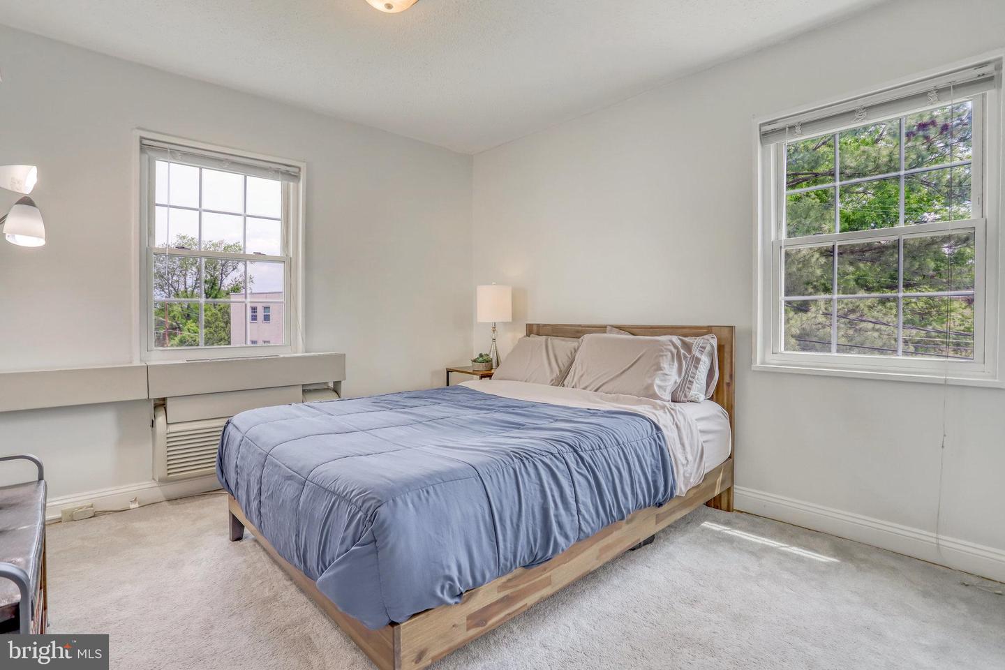 2303 FARRINGTON AVENUE Unit: 02-302