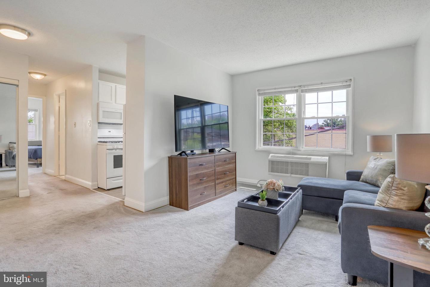 2303 FARRINGTON AVENUE Unit: 02-302