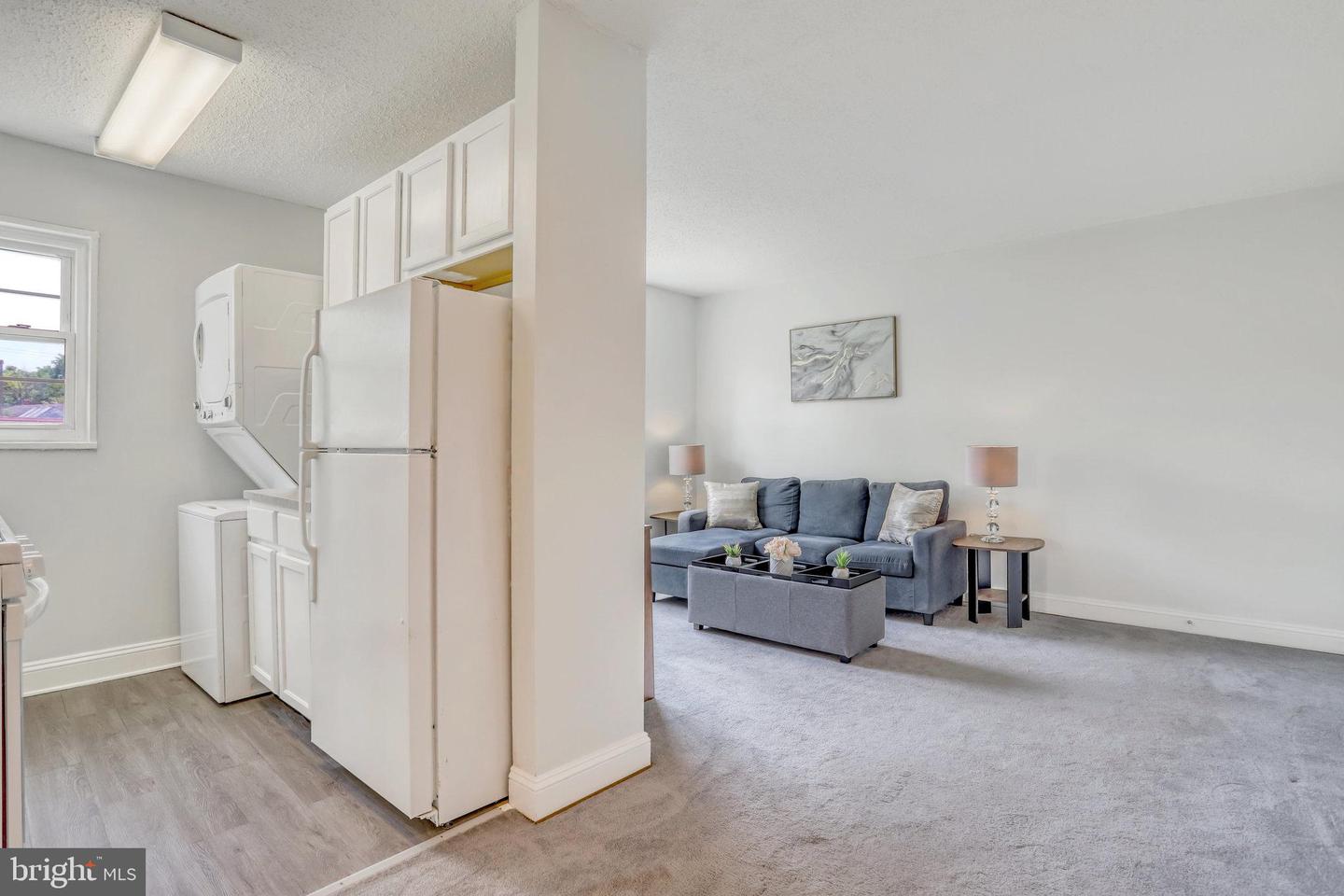 2303 FARRINGTON AVENUE Unit: 02-302