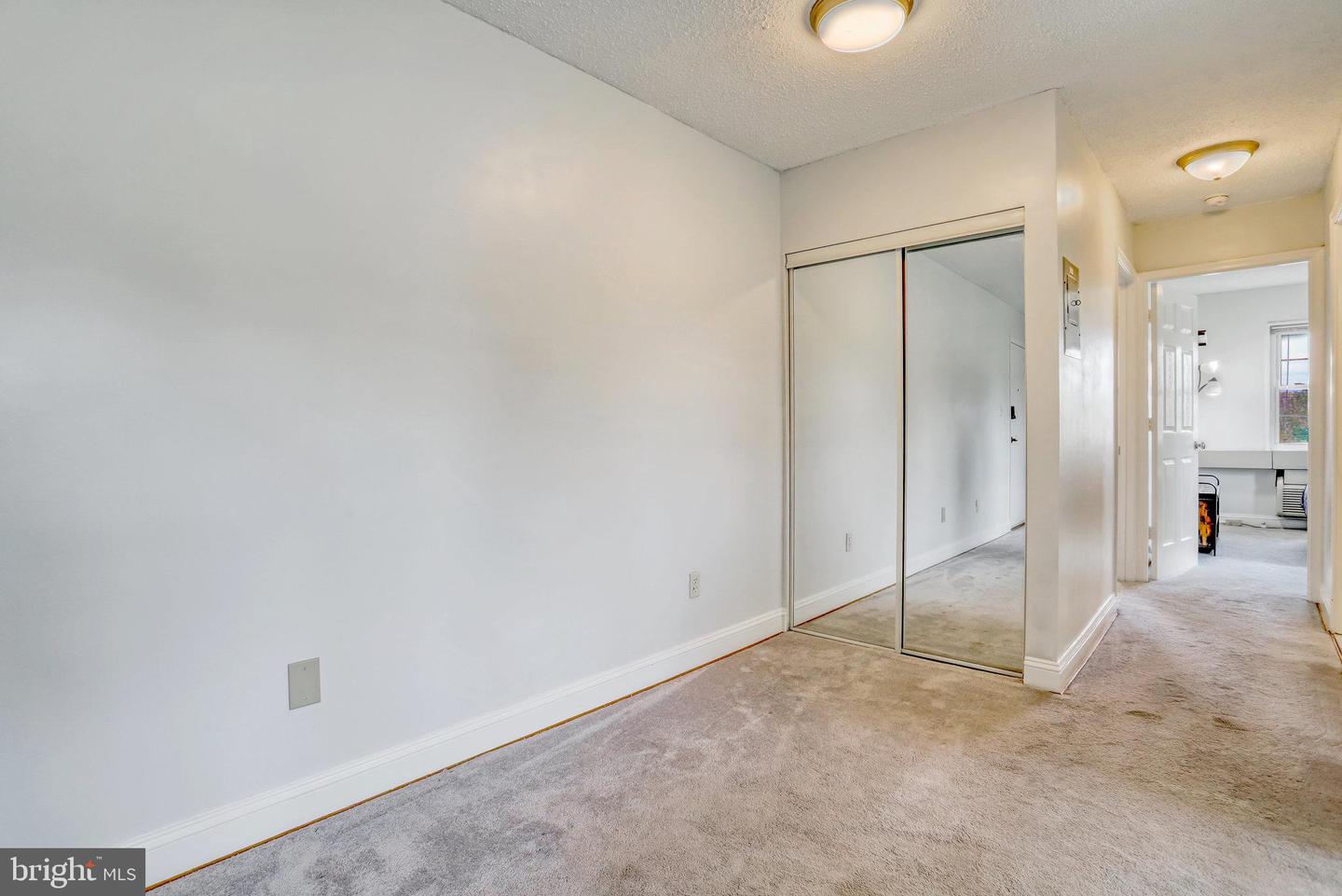 2303 FARRINGTON AVENUE Unit: 02-302
