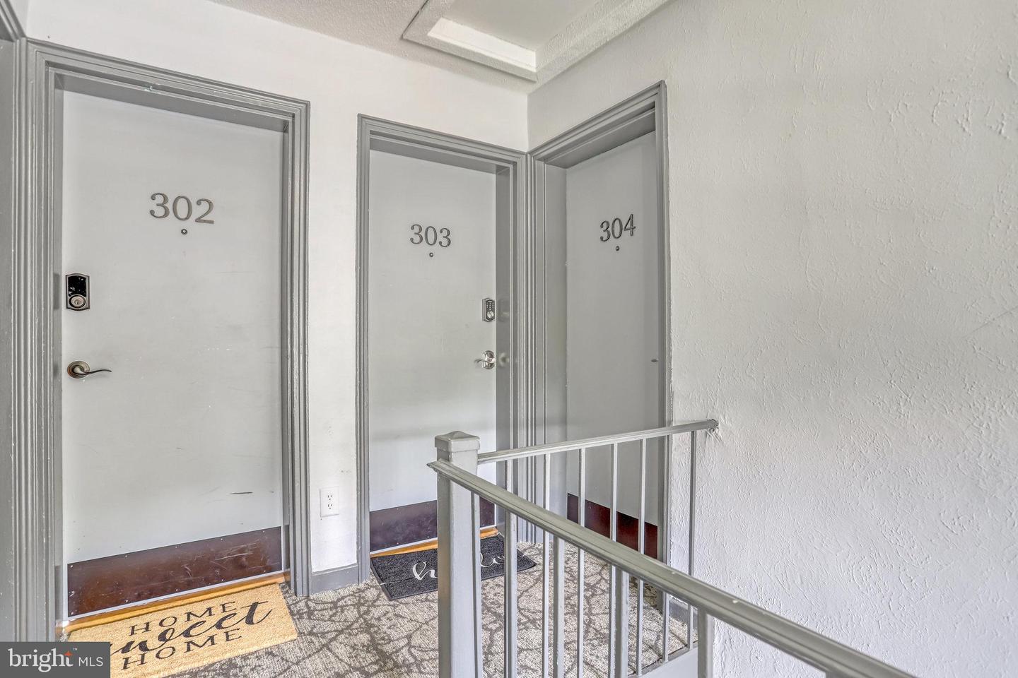 2303 FARRINGTON AVENUE Unit: 02-302