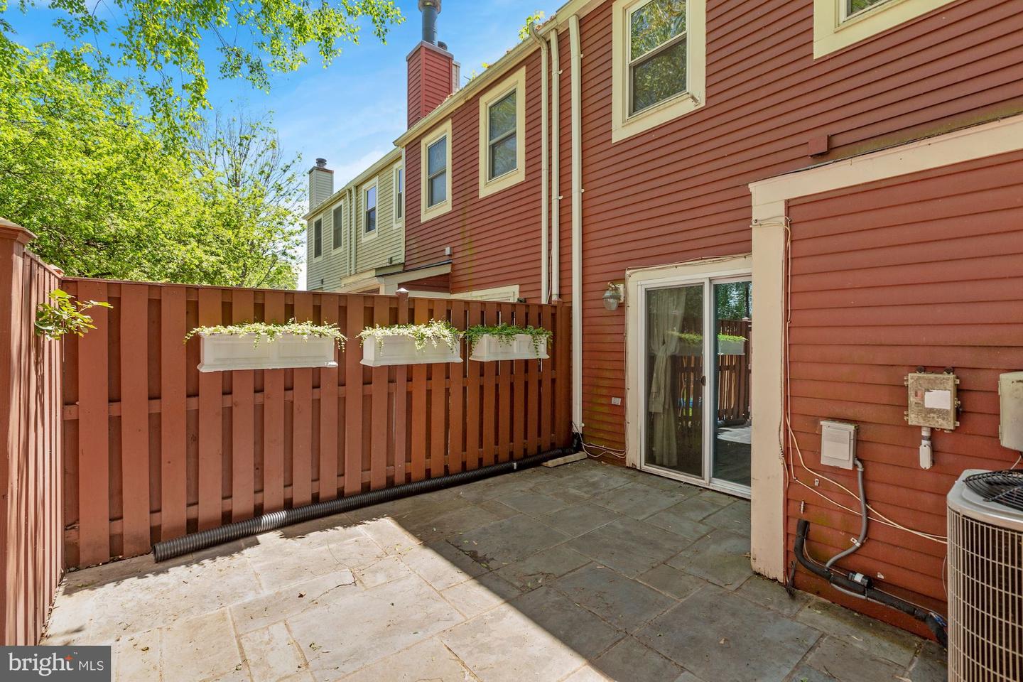 2120 WHISPERWOOD GLEN LANE
