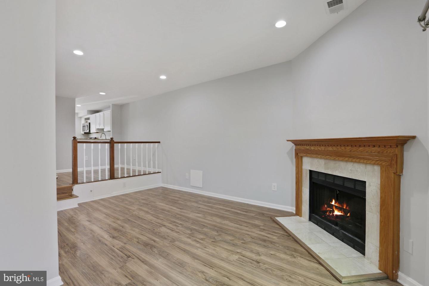 2120 WHISPERWOOD GLEN LANE