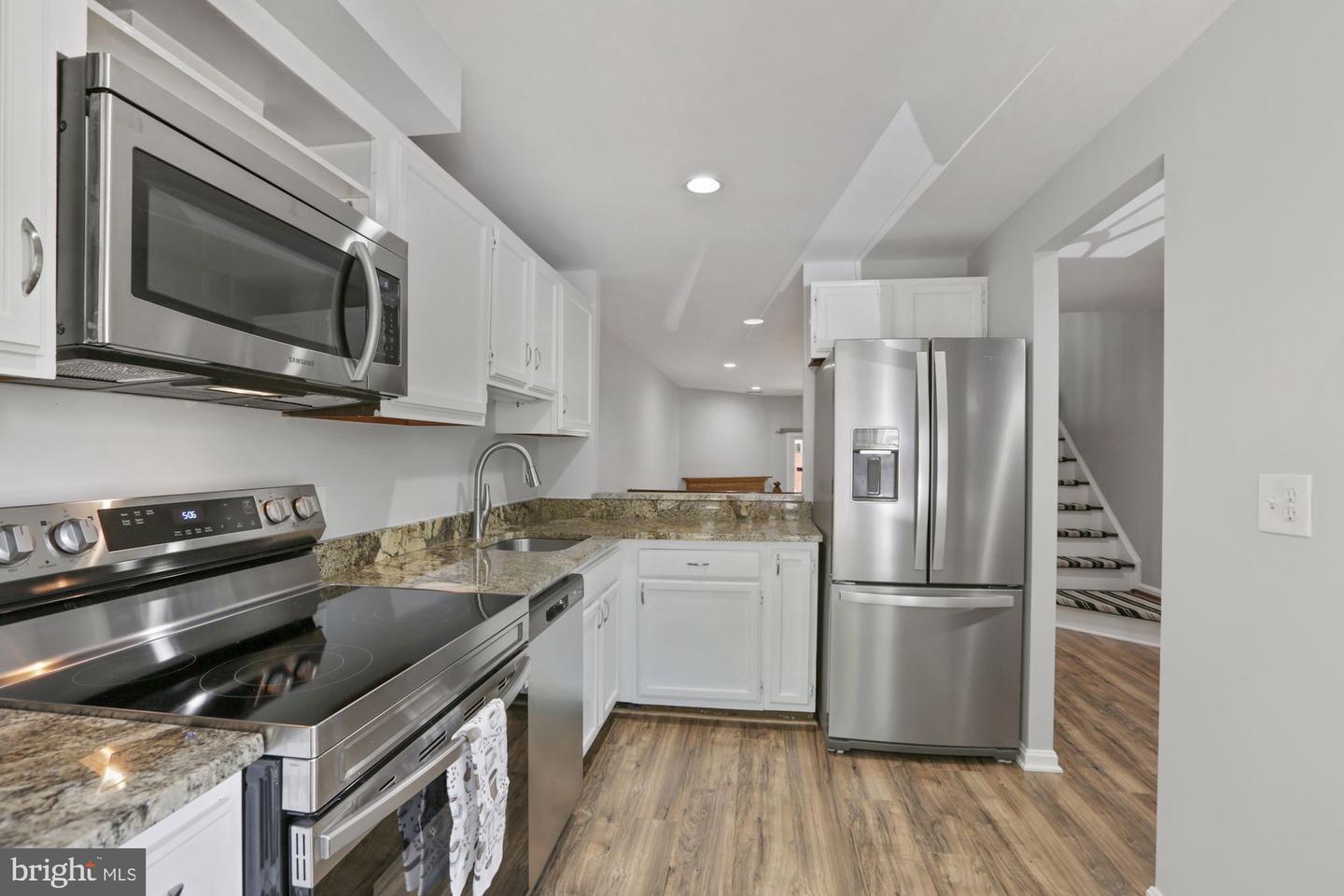 2120 WHISPERWOOD GLEN LANE