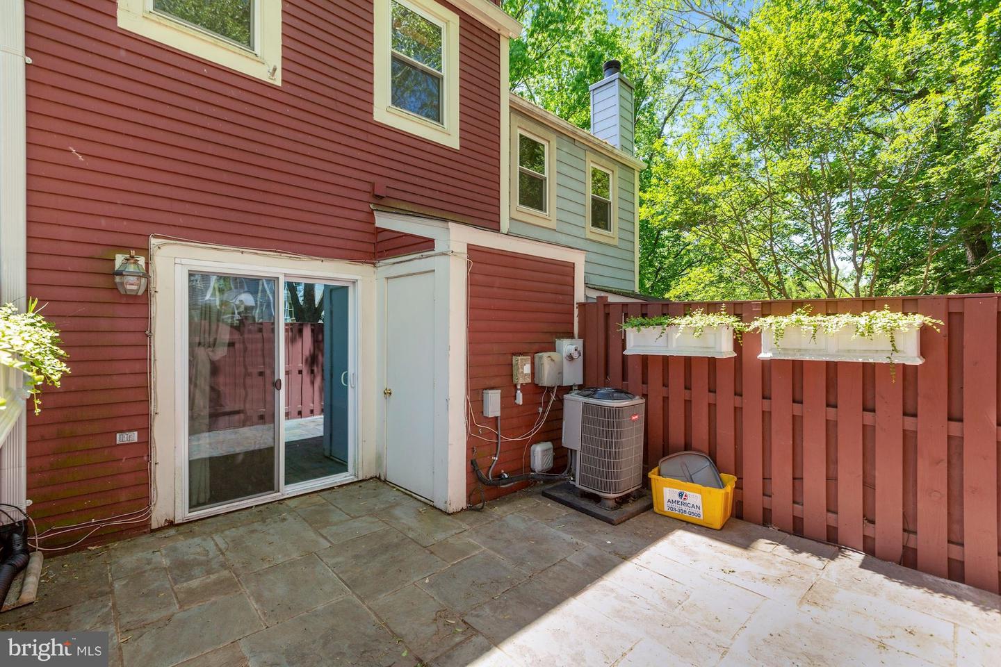 2120 WHISPERWOOD GLEN LANE