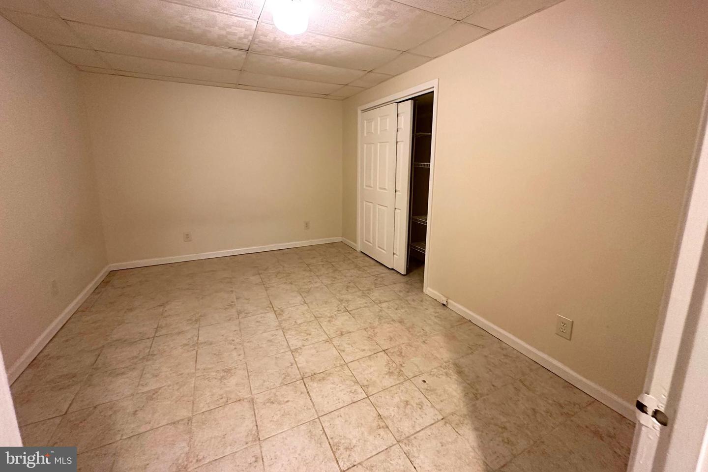 893 BROAD OAKS DRIVE