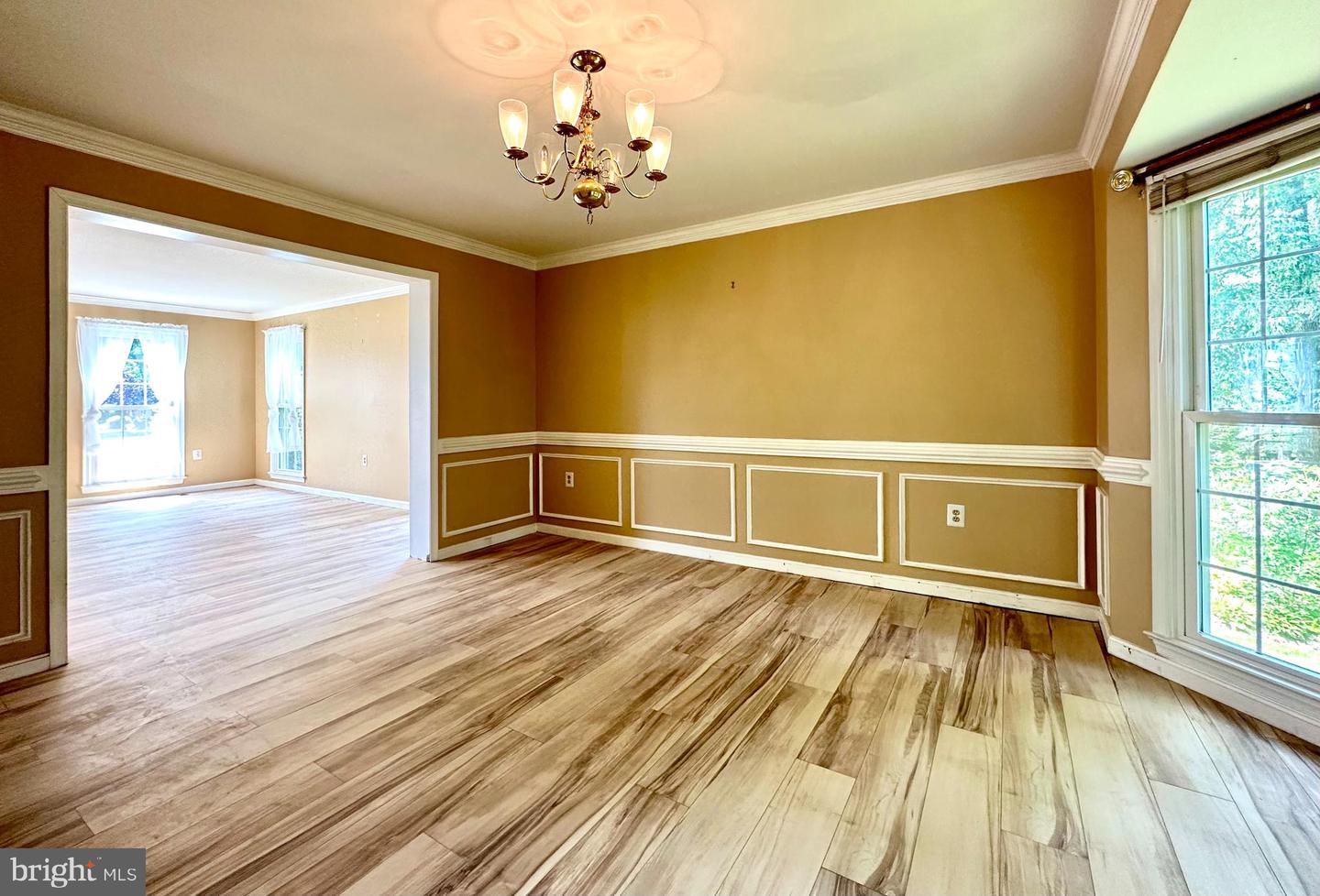 814 AUTUMN BREEZE COURT