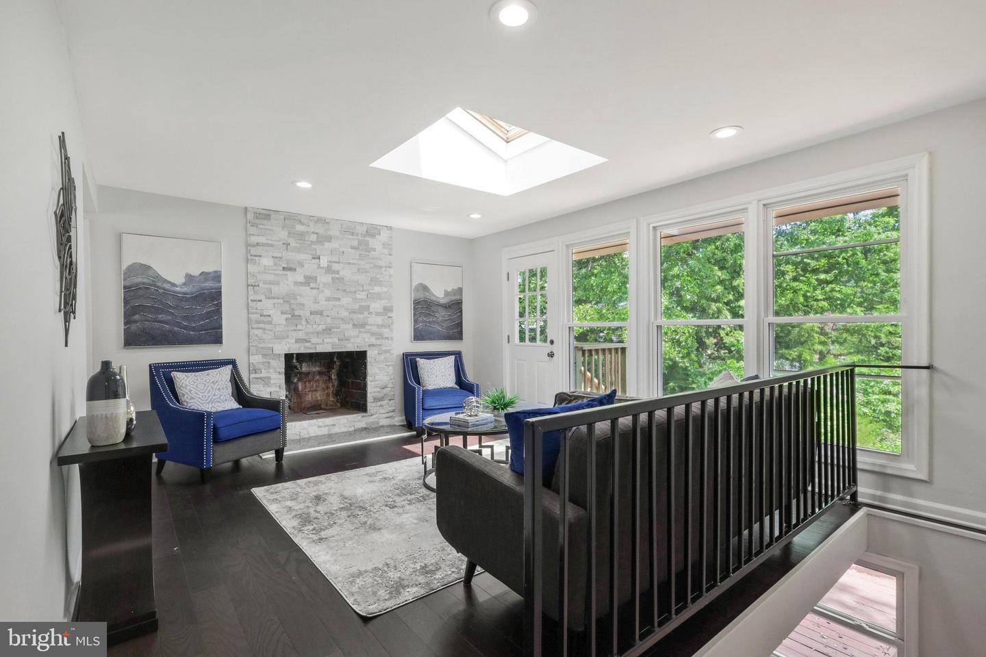 4409 ROUNDHILL ROAD