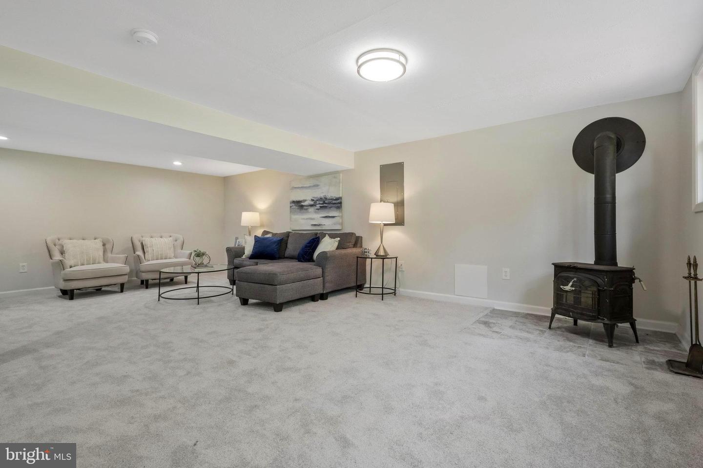 4409 ROUNDHILL ROAD