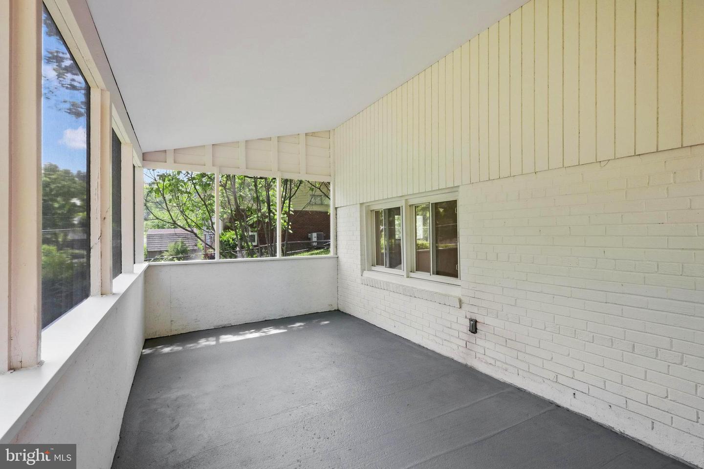 4409 ROUNDHILL ROAD
