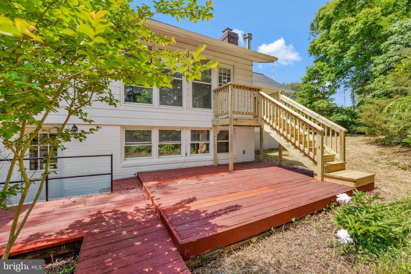 4409 ROUNDHILL ROAD
