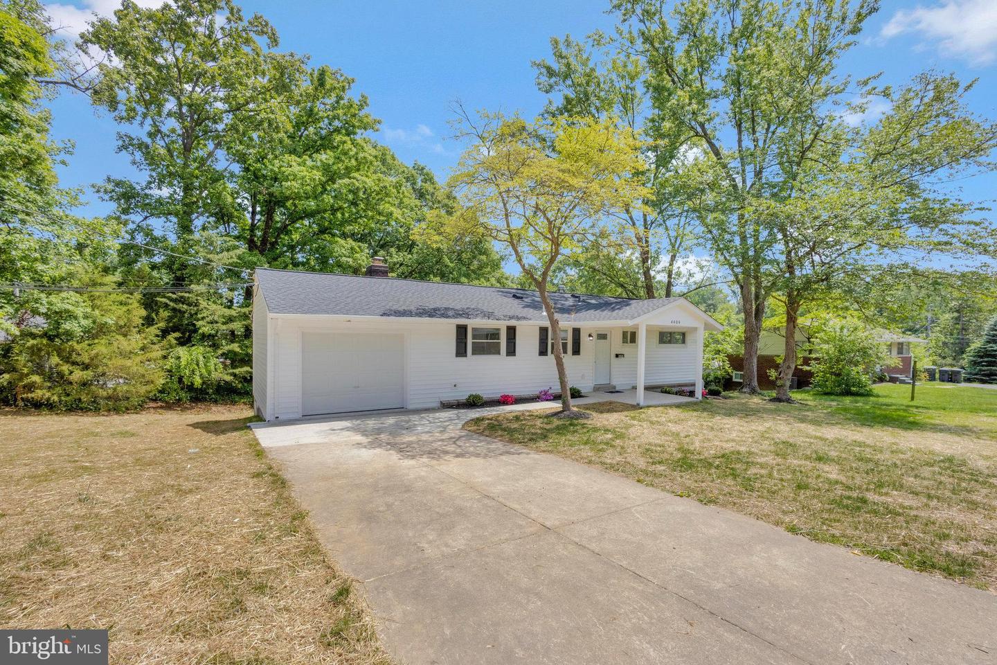 4409 ROUNDHILL ROAD