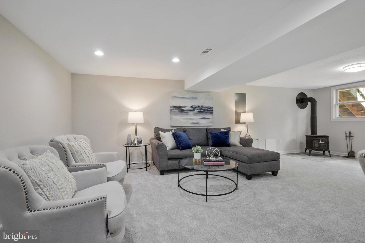 4409 ROUNDHILL ROAD