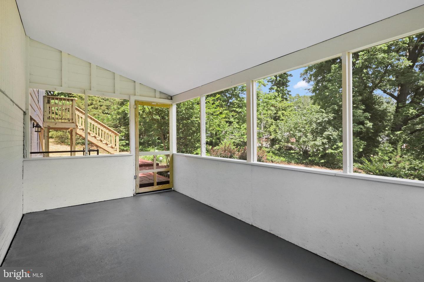 4409 ROUNDHILL ROAD