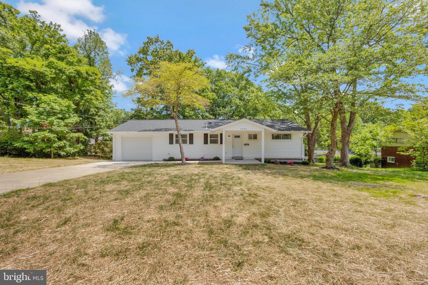 4409 ROUNDHILL ROAD