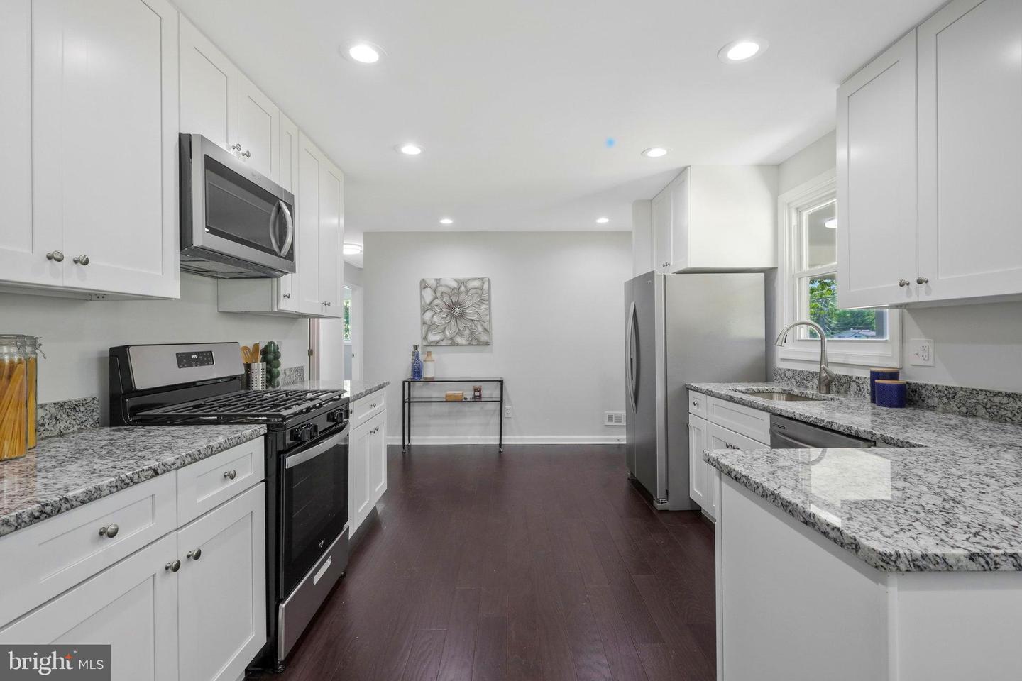 4409 ROUNDHILL ROAD