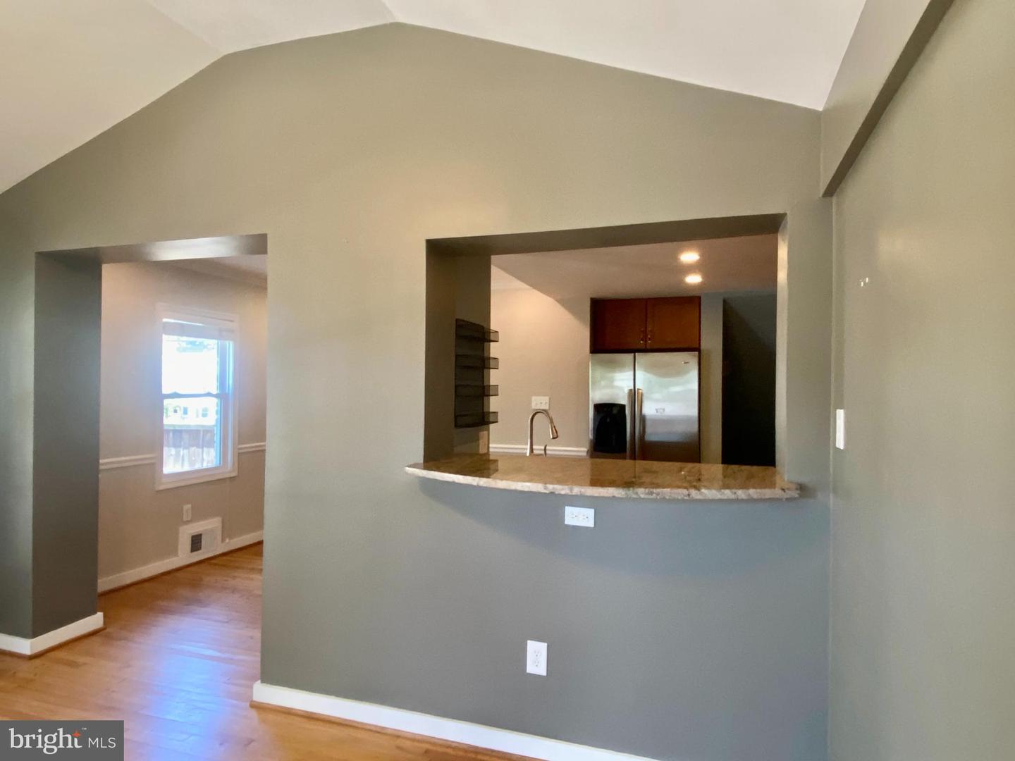 2715 FORT DRIVE