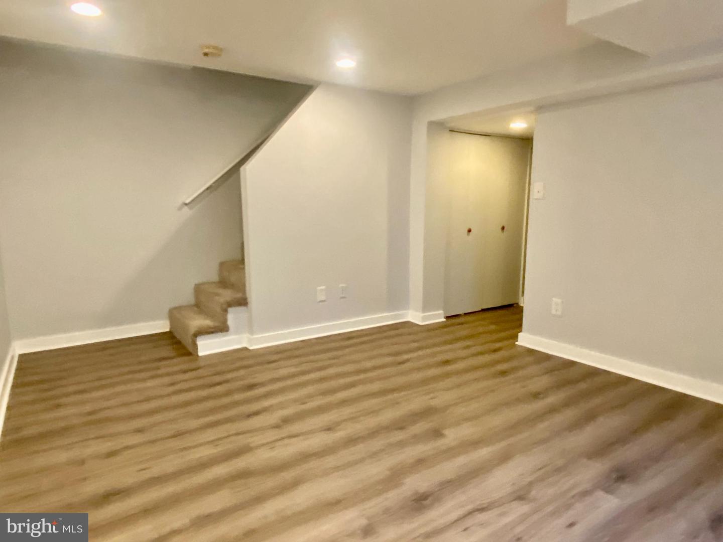 2715 FORT DRIVE