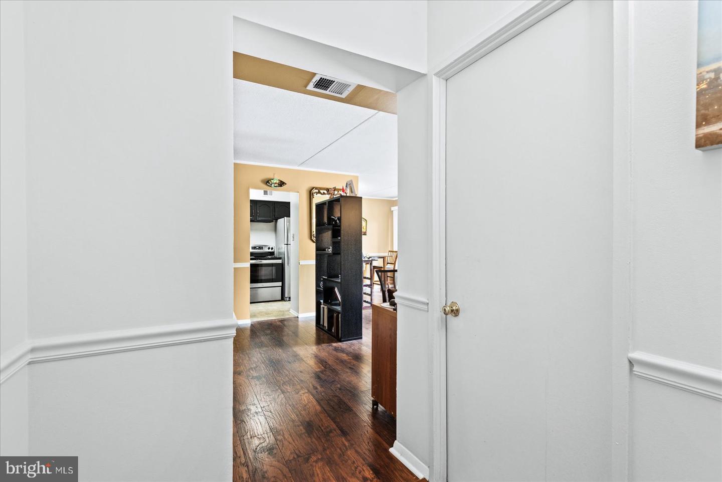 8611 SACRAMENTO DRIVE Unit: 01/8611D