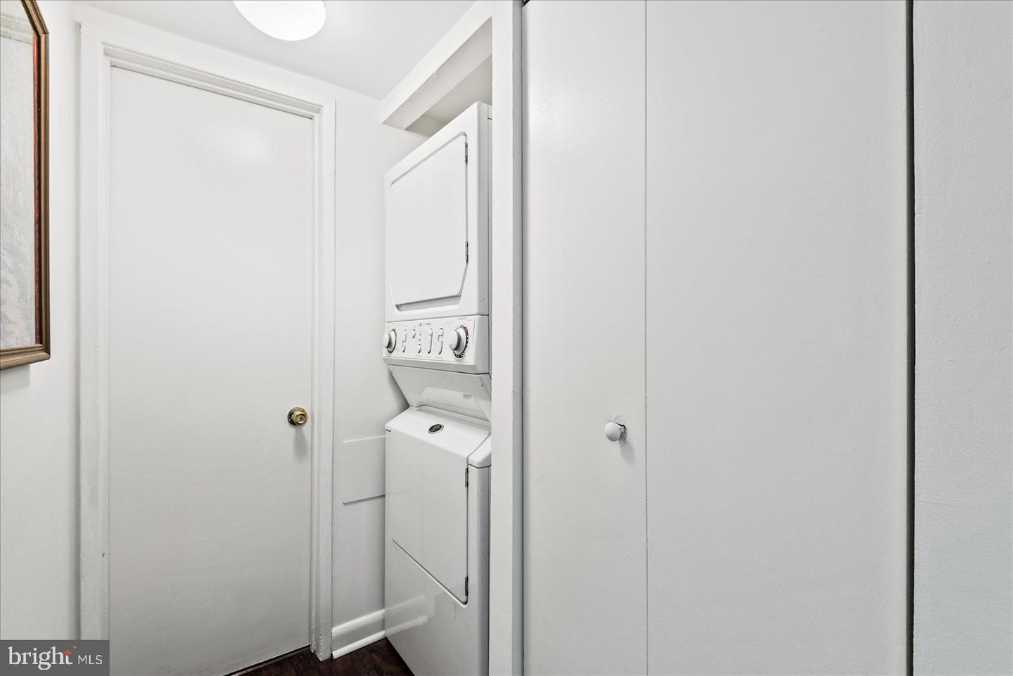 8611 SACRAMENTO DRIVE Unit: 01/8611D