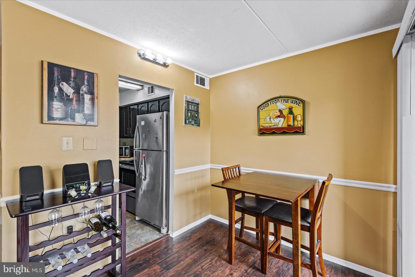 8611 SACRAMENTO DRIVE Unit: 01/8611D