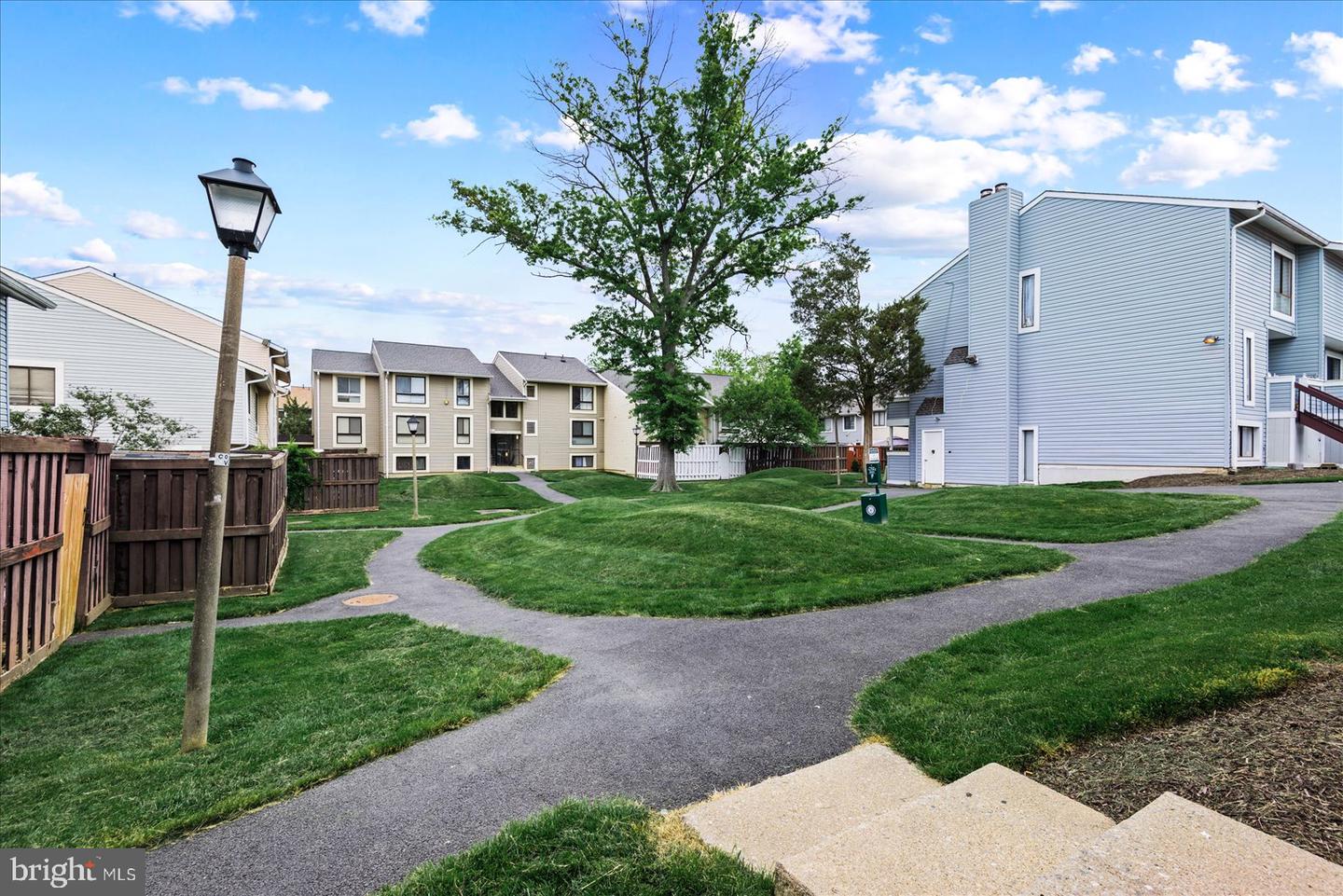 8611 SACRAMENTO DRIVE Unit: 01/8611D
