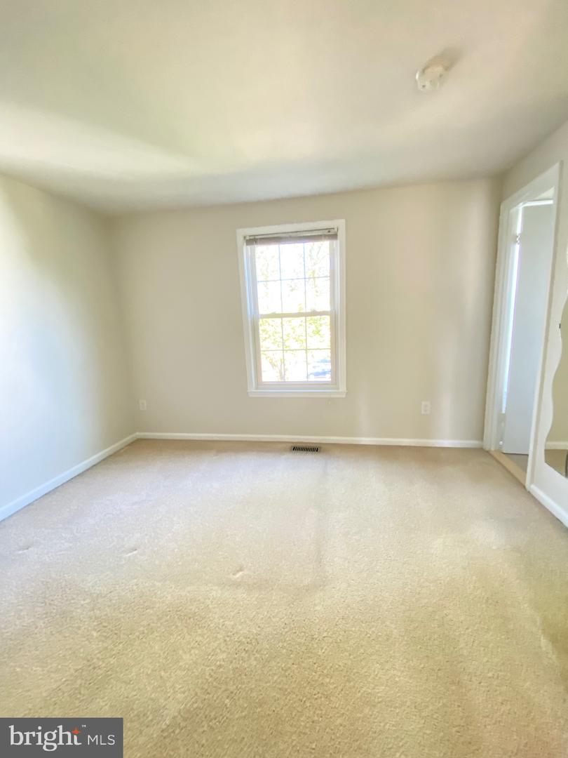 6564 OVERLEIGH LANE