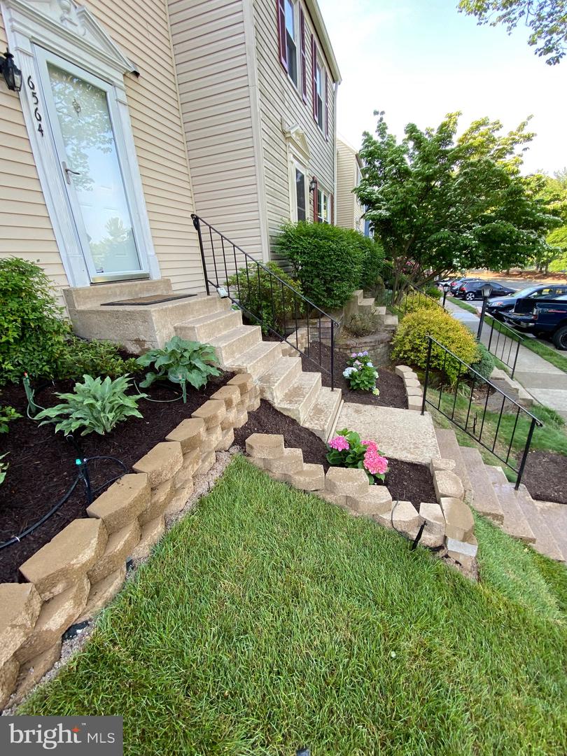 6564 OVERLEIGH LANE