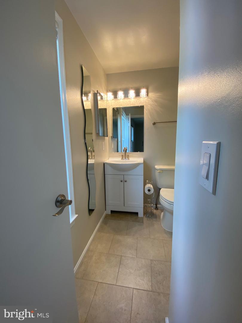 6564 OVERLEIGH LANE