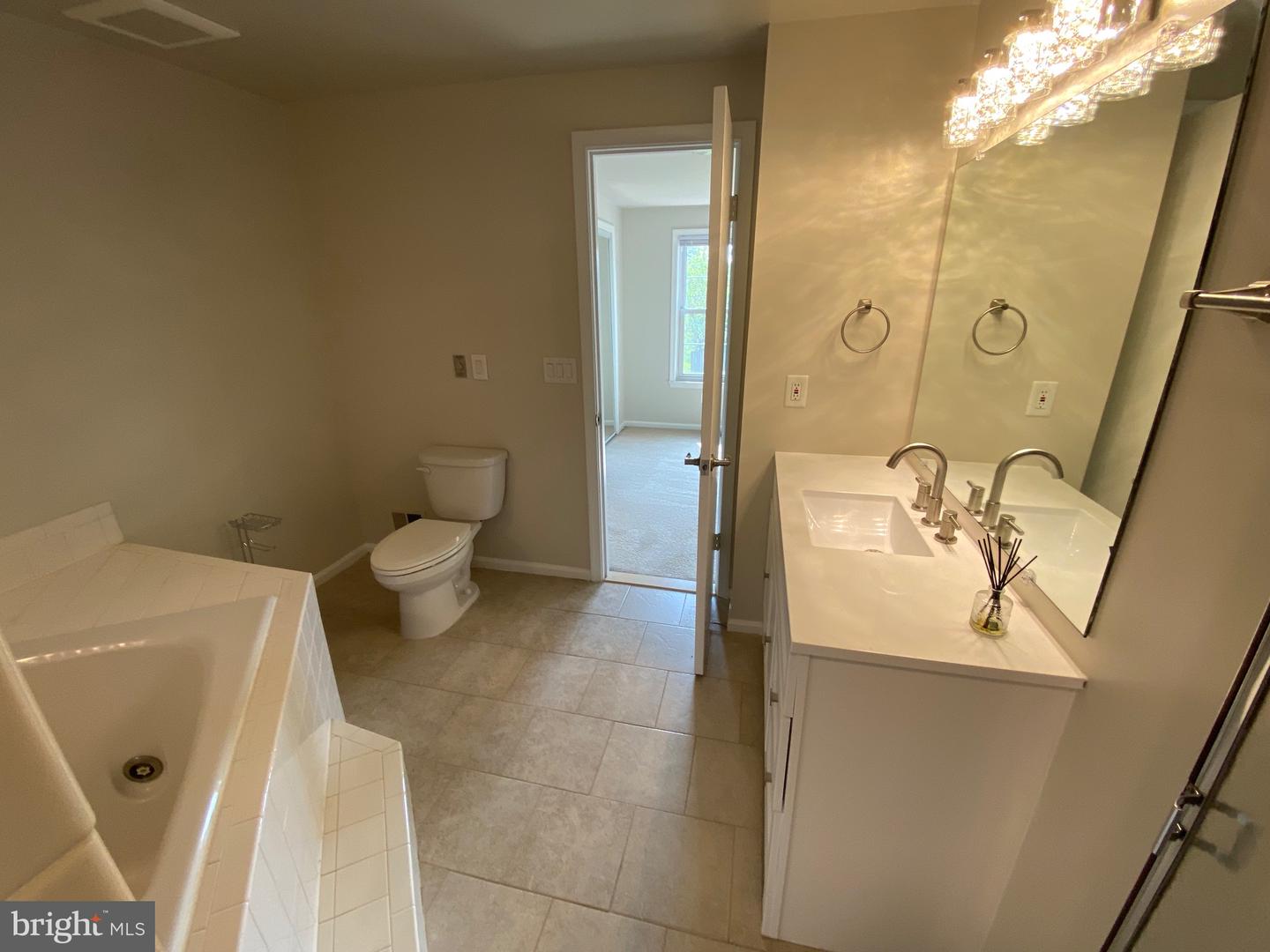6564 OVERLEIGH LANE