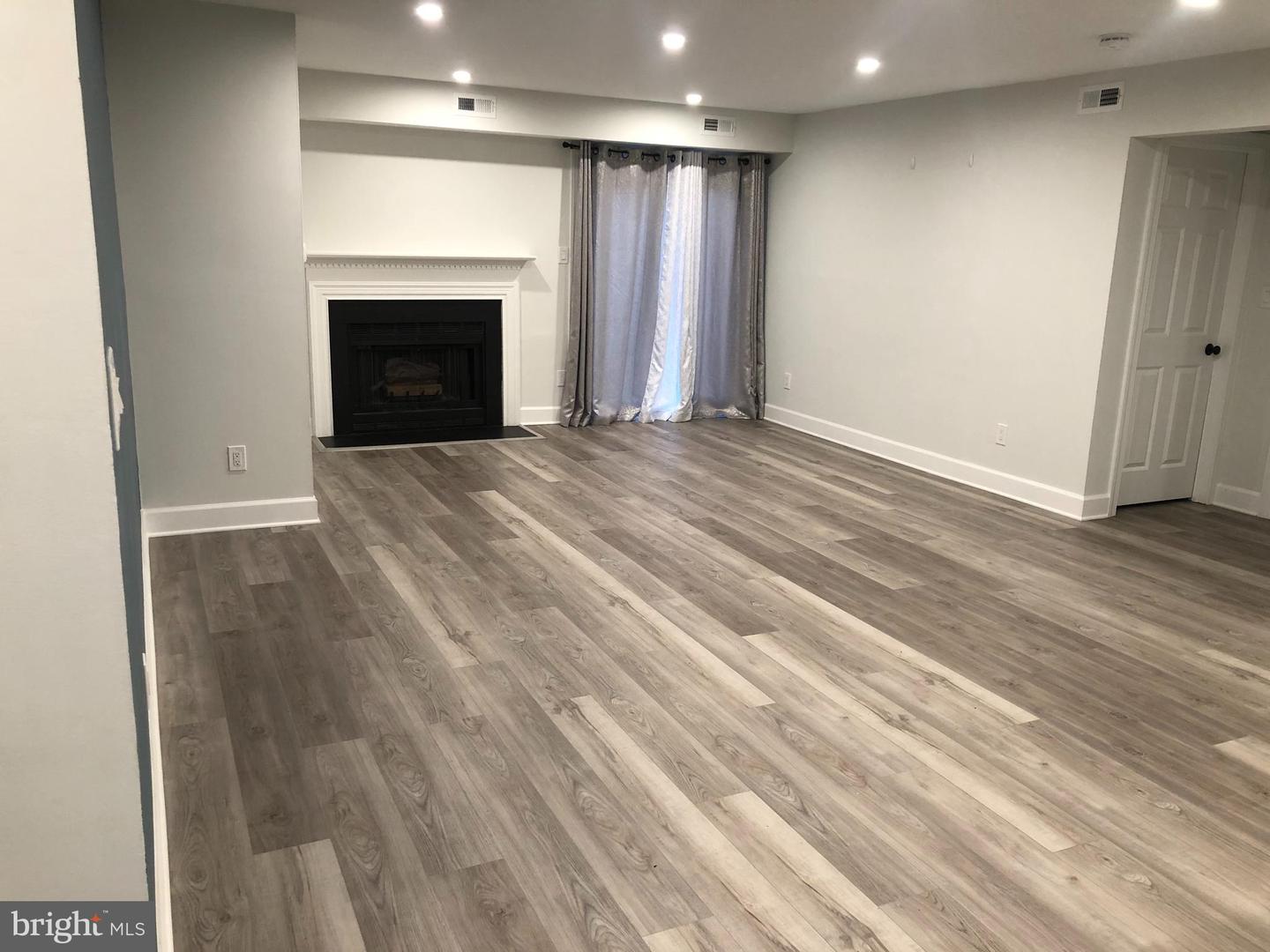 4001 SUMMER HOLLOW COURT Unit: 164C