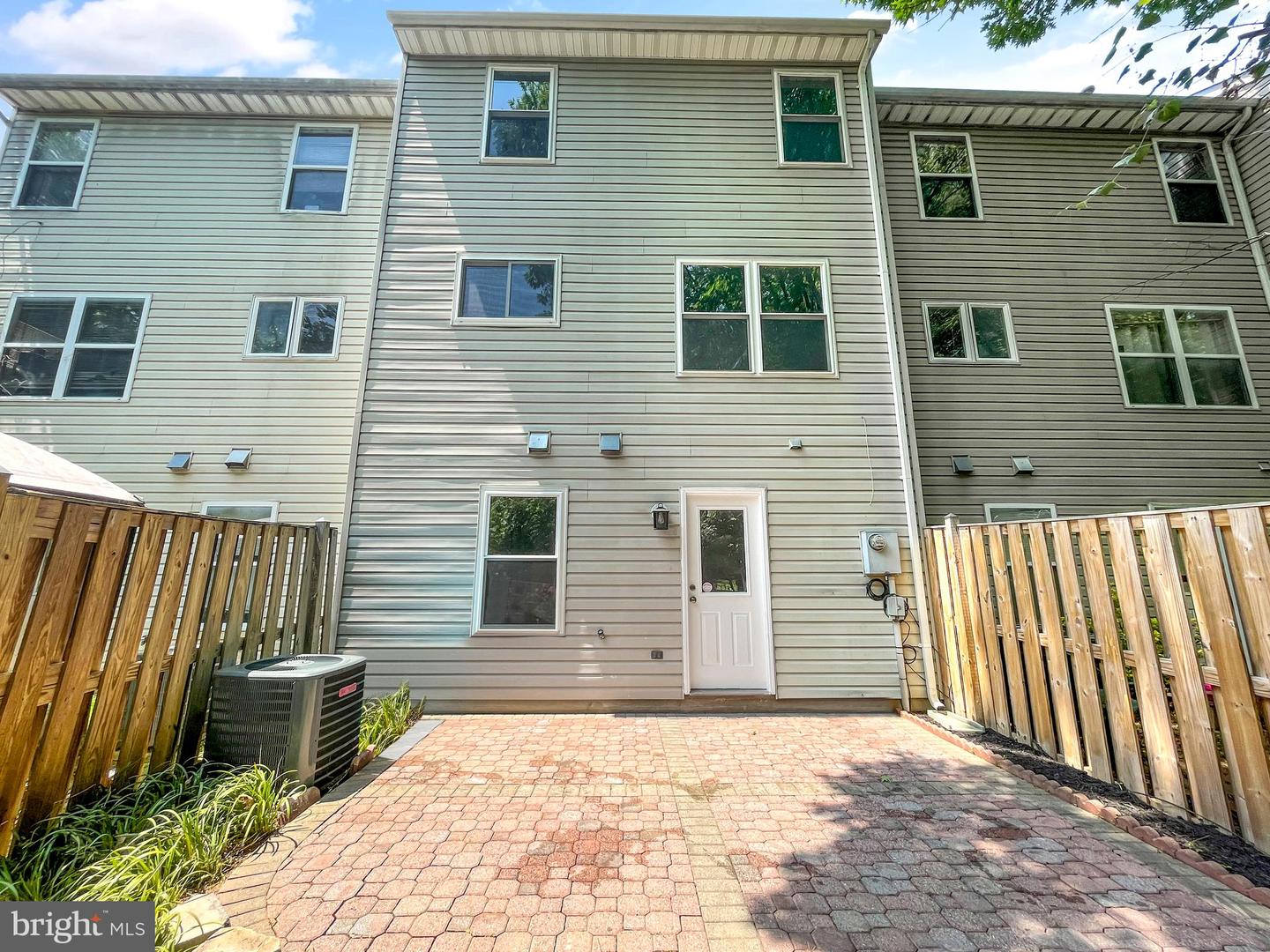 2951 MAINSTONE DRIVE