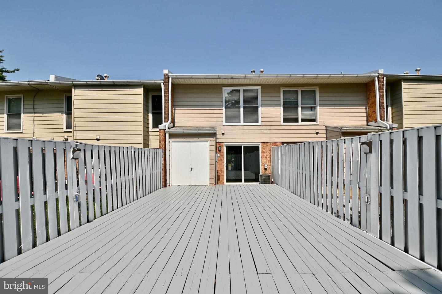 2125 FERGUSON PLACE