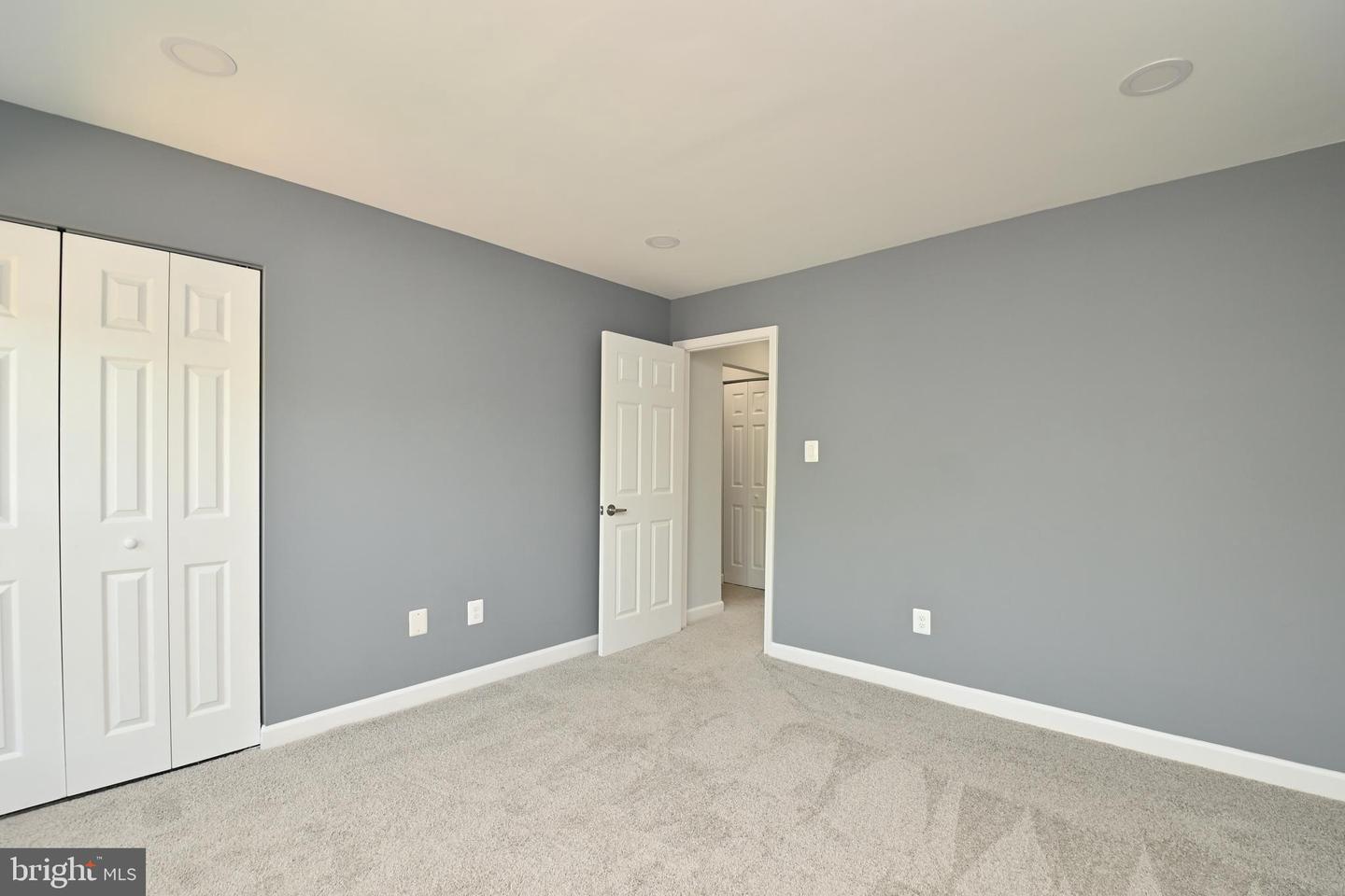 2125 FERGUSON PLACE