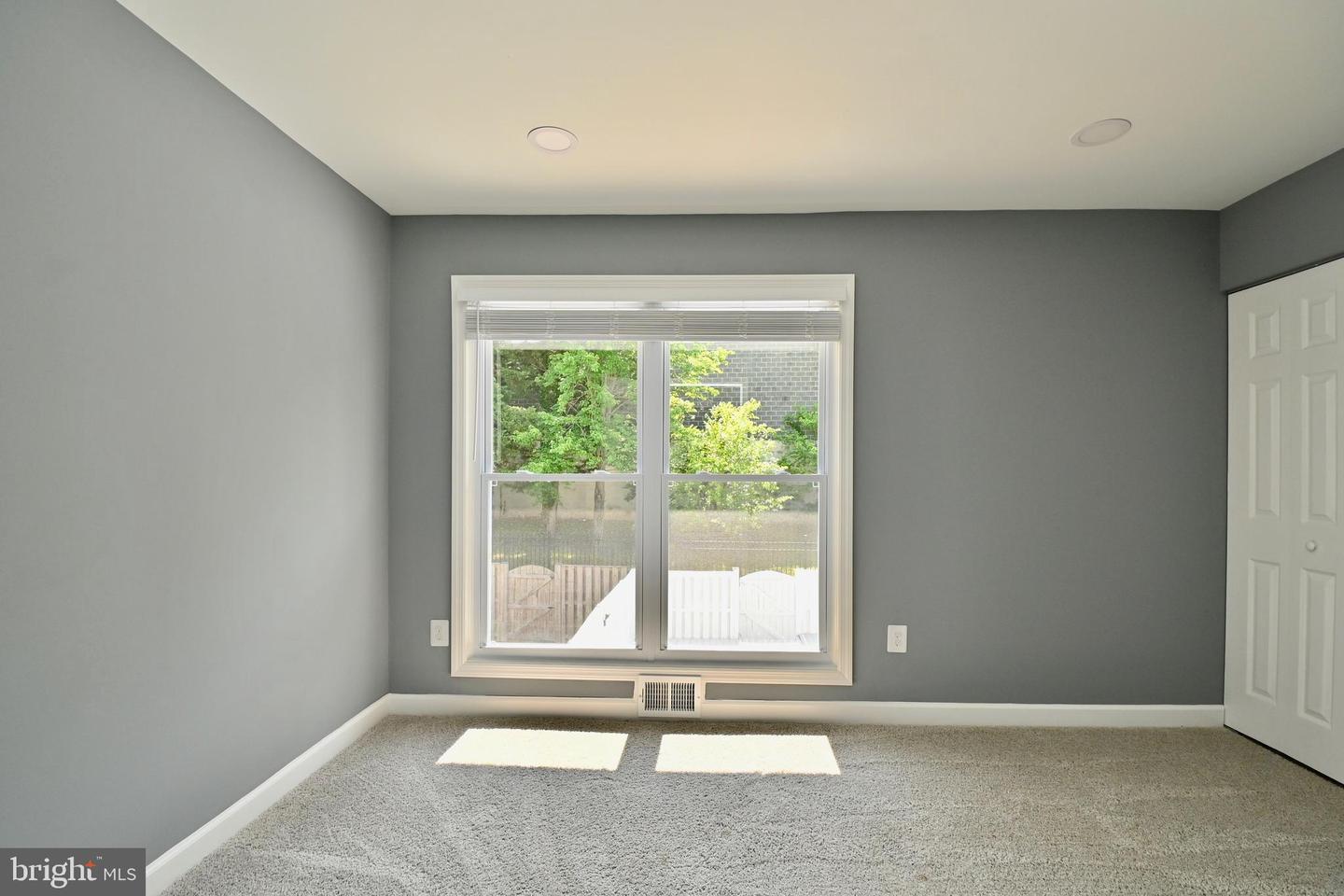 2125 FERGUSON PLACE