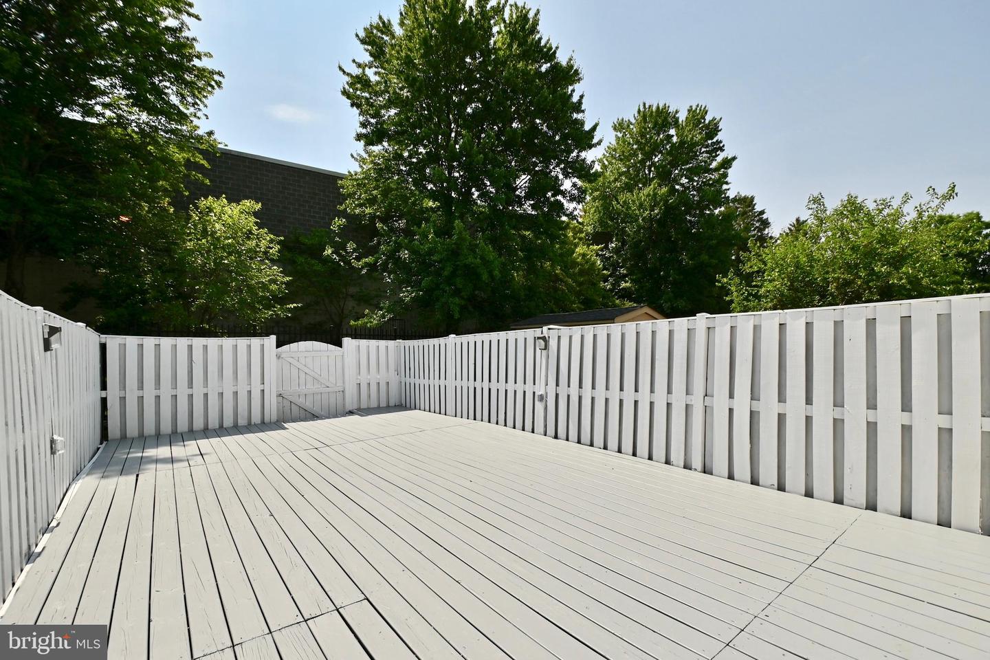 2125 FERGUSON PLACE