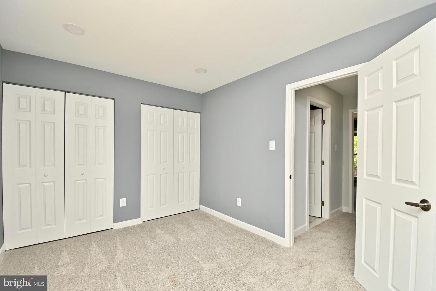 2125 FERGUSON PLACE