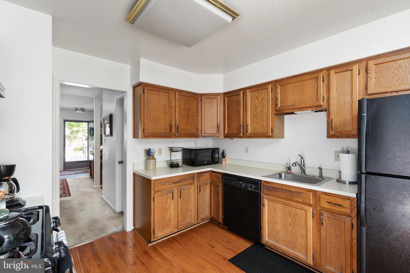 5197 GLEN MEADOW DRIVE