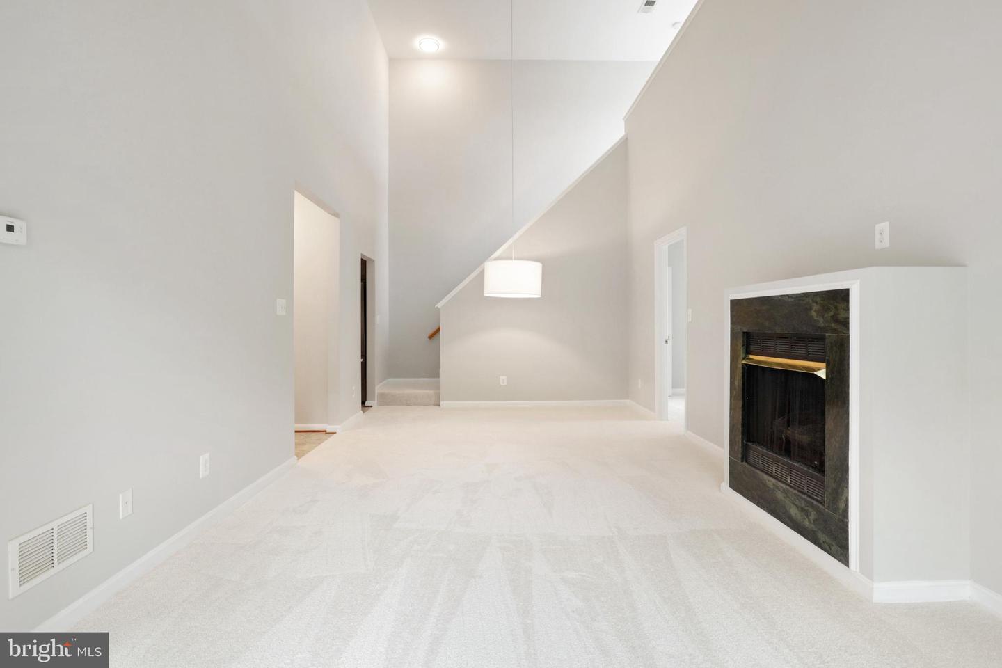 6511 GRANGE LANE Unit: 402