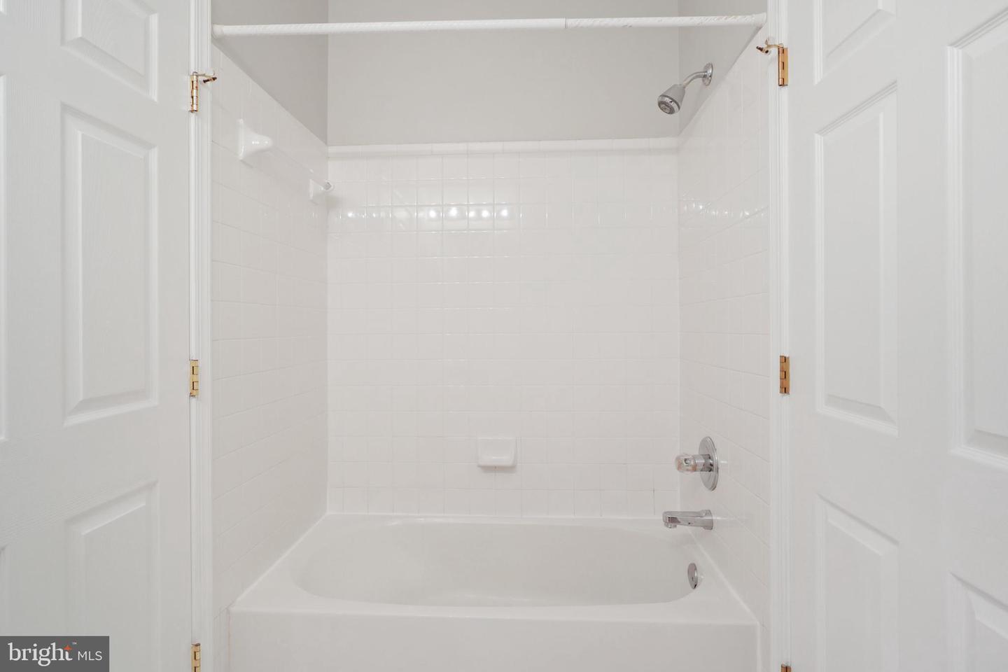 6511 GRANGE LANE Unit: 402