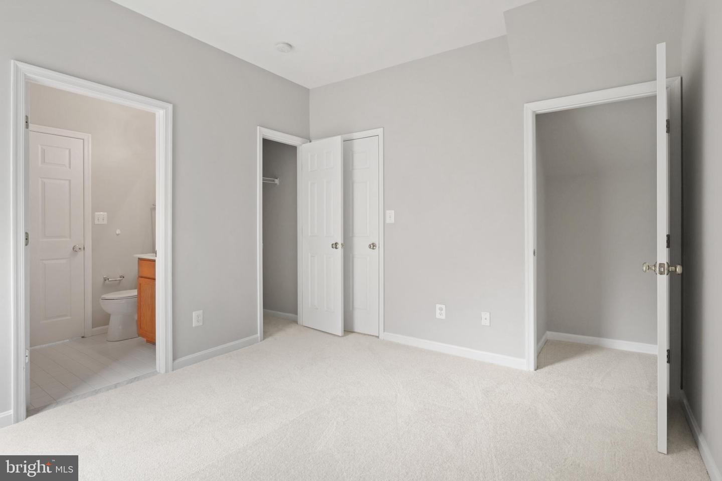 6511 GRANGE LANE Unit: 402